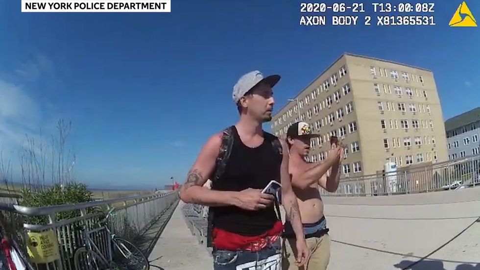 NYPD uses 'disturbing' chokehold on man