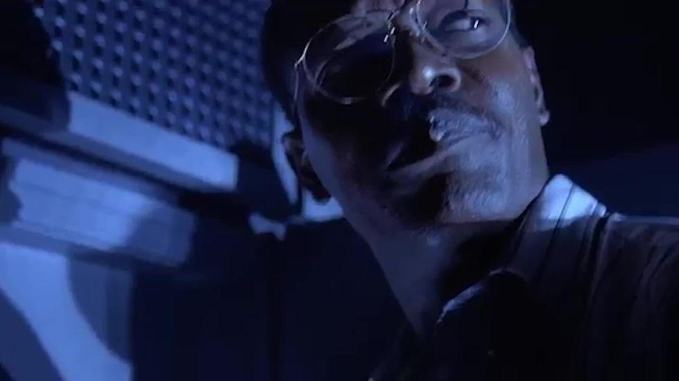 Samuel L Jackson in scene from Jurassic Park movie