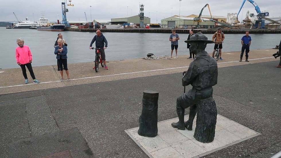 Scouts founder Robert Baden-Powell statue to be removed in Poole