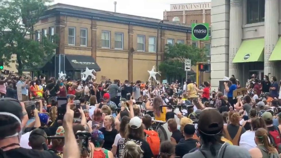 Minneapolis mayor booed off stage for refusing to abolish police