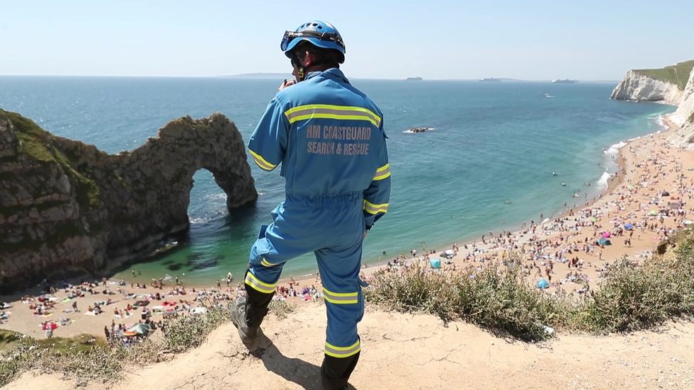 People flock to Durdle Door despite pleas to stay away from Council