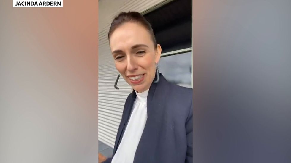 Jacinda Ardern flags four-day working week as way to rebuild New Zealand after Covid-19.mp4
