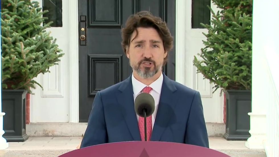 US and Canada to extend non-essential travel ban to fight pandemic spread