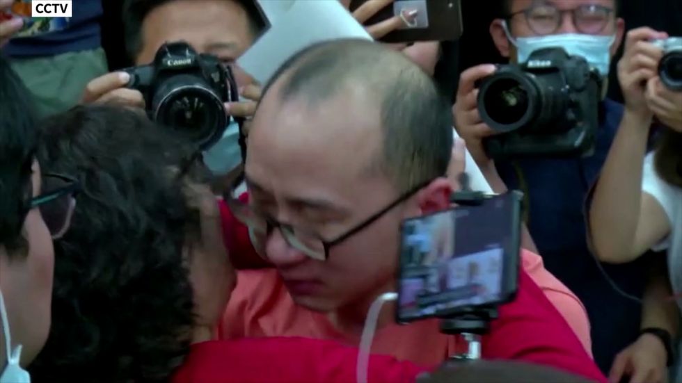 Chinese man reuinited with parents 32 years after being abducted