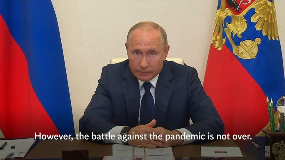 Putin begins steps to end lockdown in Russia