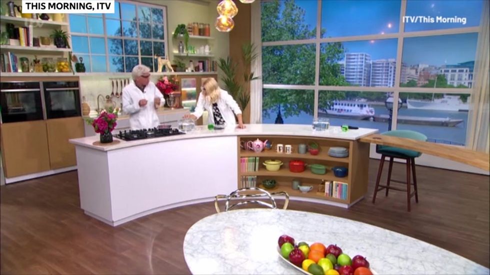 Holly Willoughby forgets social distancing on This Morning
