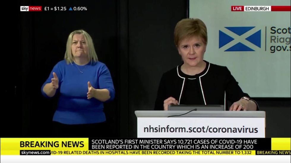 Nicola Sturgeon advises public to wear face coverings