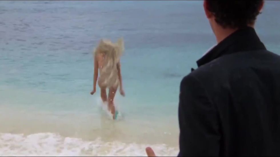 Daryl Hannahs nude Splash scene edited by Disney with bizarre CGI fur