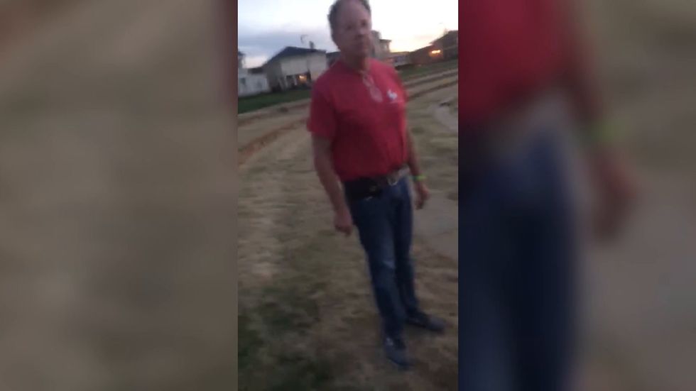 Louisville Police hunt man for choking a woman for not social distancing