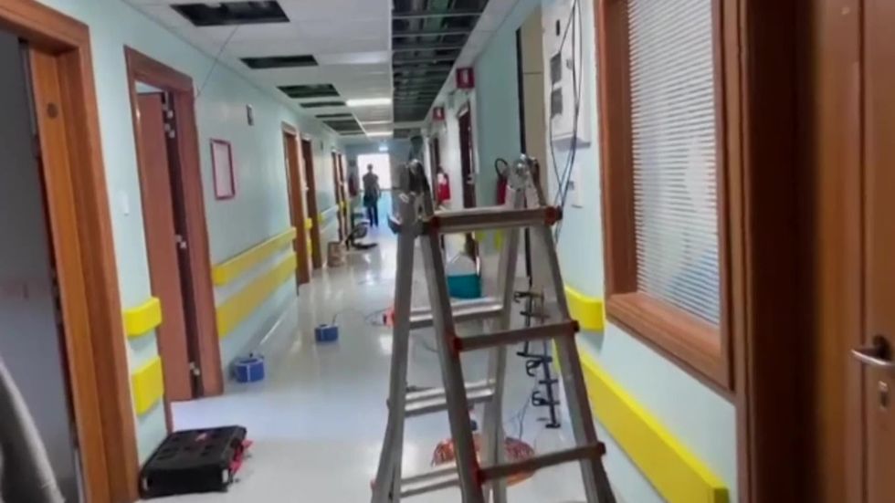 Hospitals in Rome frantically set up new ICU and sub ICU units to face COVID-19 emergency