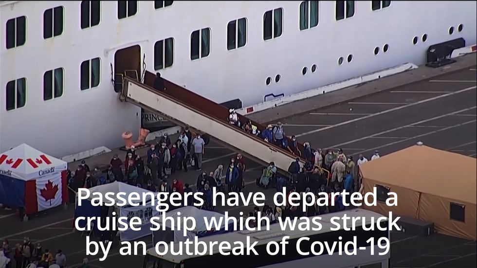 Passengers leave Grand Princess cruise ship after coronavirus outbreak