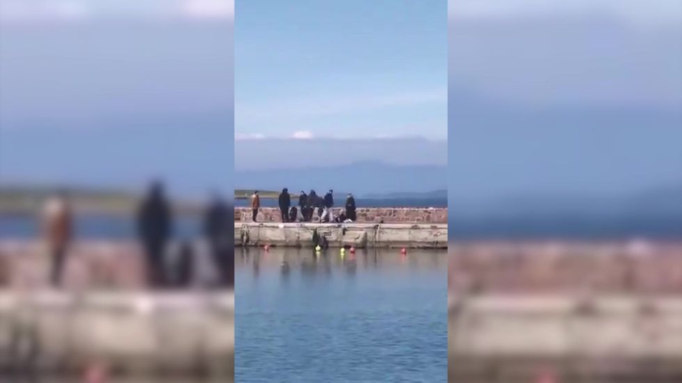 Journalist attacked while reporting on refugee crisis in Greece