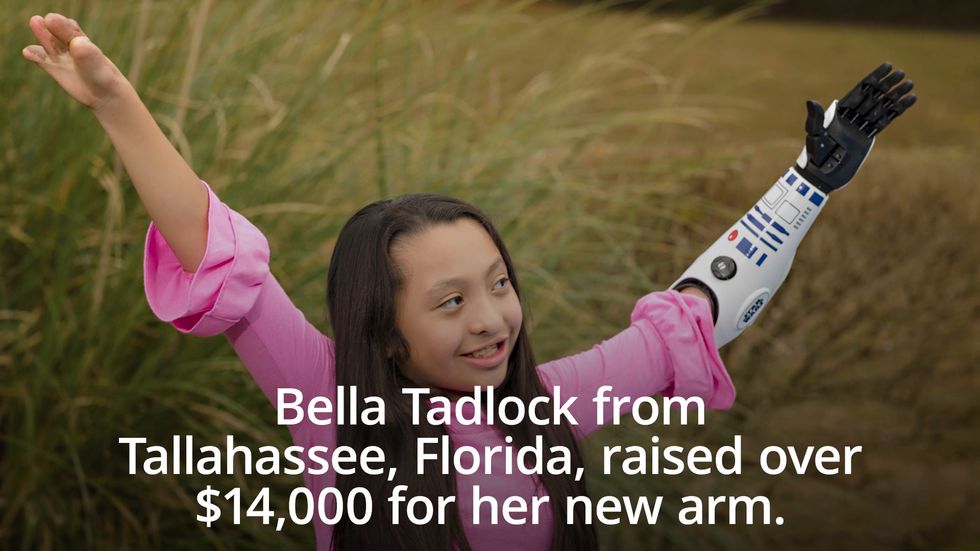 11-year-old Star Wars fan gets R2-D2 bionic arm and shows it off to Mark Hamill