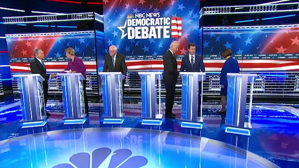 Amy Klobuchar avoids shaking hands with Pete Buttigieg