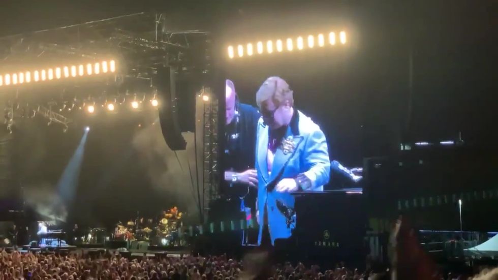 Sir Elton John ends concert early after walking pneumonia diagnosis