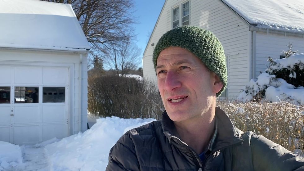 What do Bernie Sanders's neighbors think about him?