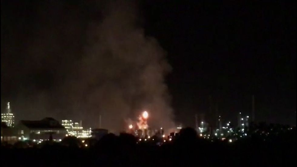 Explosion in Spain triggers chemical emergency