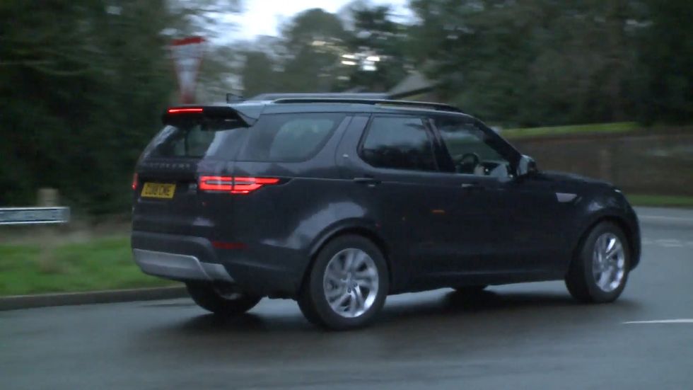 Cars arrive at Sandringham during 'crisis talks'