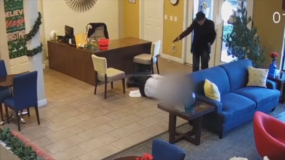 Man shoots maintenance worker in anger over water damage