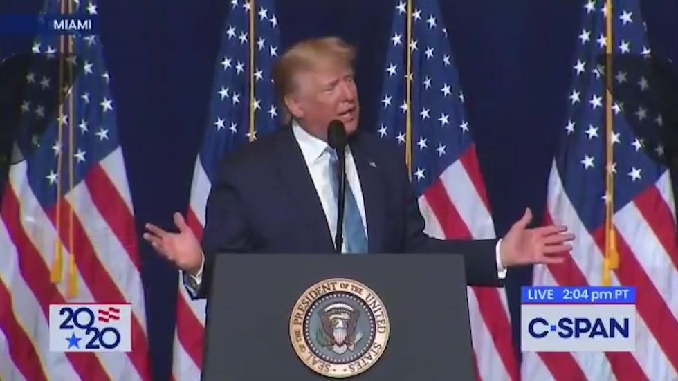 Trump again claims that people are saying 'Merry Christmas' because of him