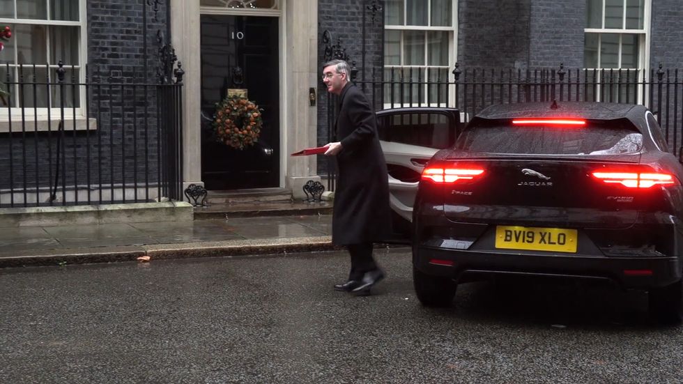 Ministers attend first Cabinet meeting in Downing Street