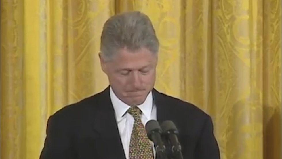 President Bill Clinton says he 'has sinned' at 1998 prayer breakfast