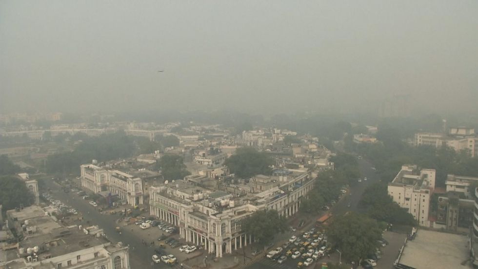 Toxic haze blankets New Delhi