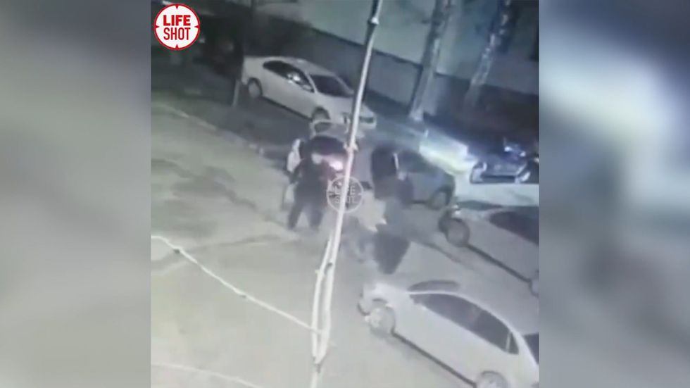 Three taxi drivers killed a passenger  who refused to pay fare in Nizhny Novgorod, Russia