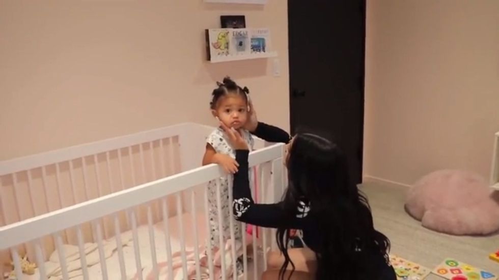 Kylie Jenner singing 'rise and shine' to daughter Stormi