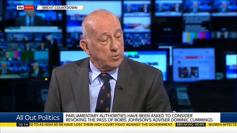 Lord Hayward calls for Dominic Cummings to be stripped of his parliamentary pass