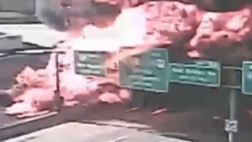 Huge tanker fire shuts down interstate in Missouri
