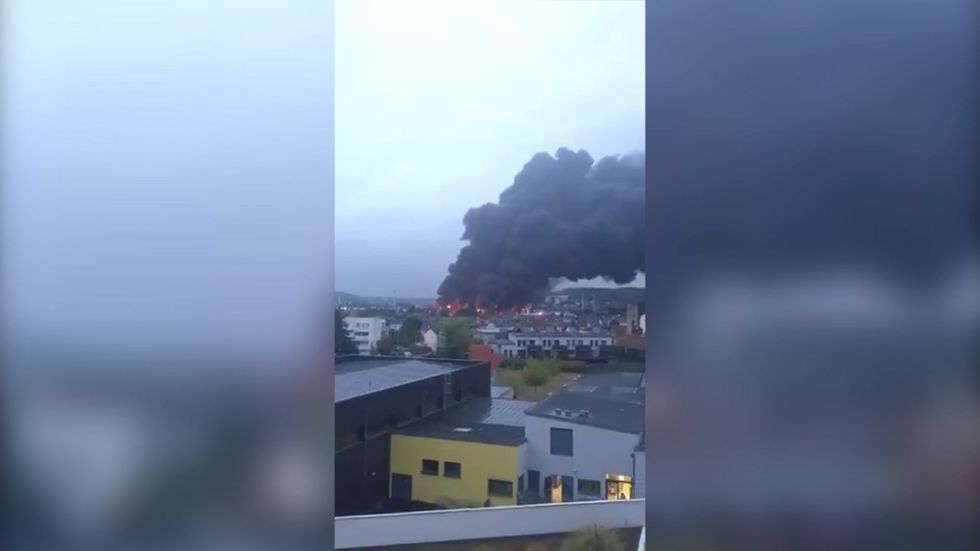 Fire engulfs Rouen chemical plant