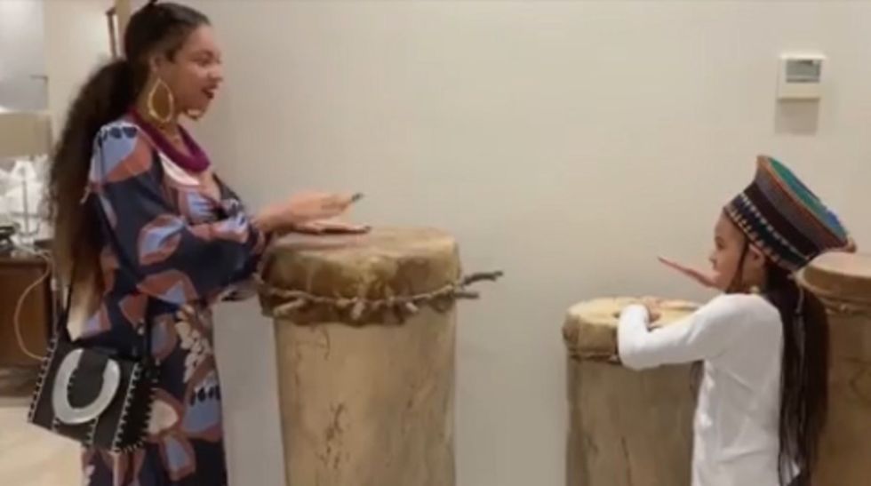 Beyonce presents - Making the gift