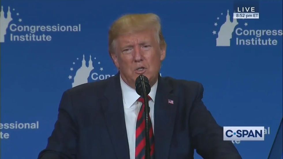 Donald Trump mispronounces Mike Pence's name