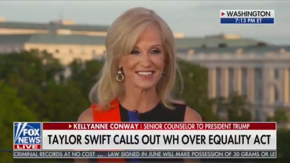 Kellyanne Conway accidentally criticises Trump by singing Taylor Swift lyrics