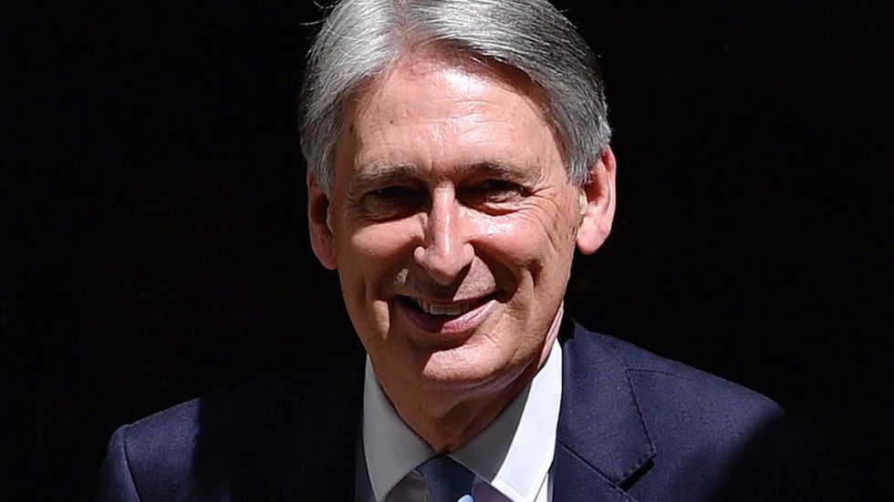 Philip Hammond claims that Johnson and Cummings are deliberately attempting to bring about no-deal Brexit