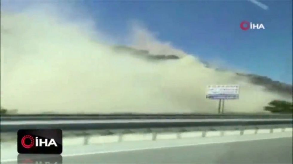 Turkey earthquake: Driver captures landslide following  5.7-magnitude tremor near Denizli