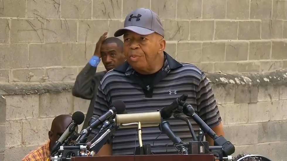 Elijah Cummings urges Donald Trump to 'come to Baltimore'