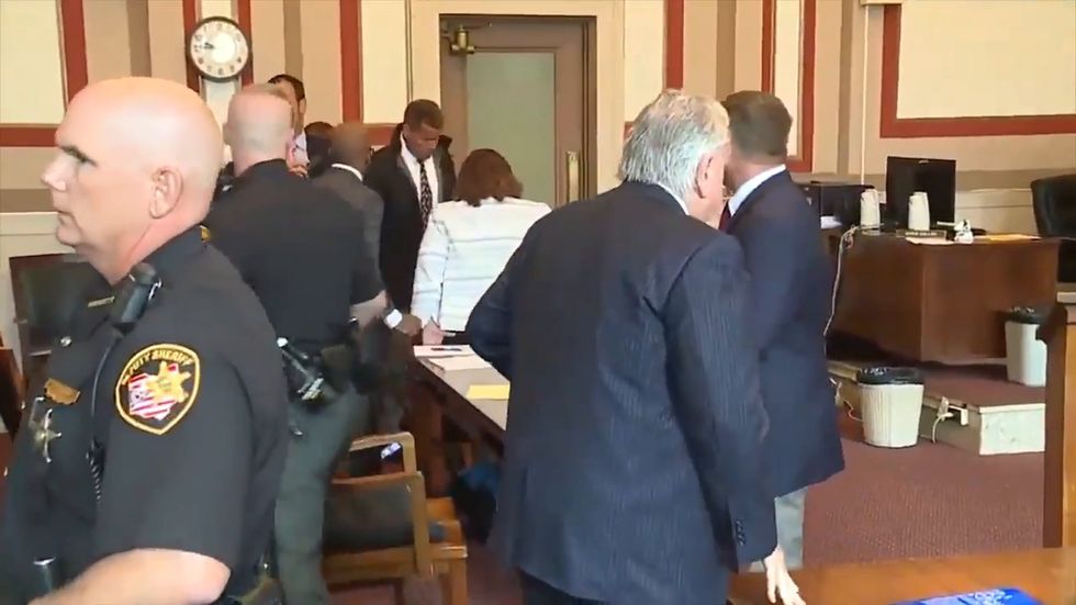 Corrupt judge Tracie Hunter dragged from Ohio court after being sentenced