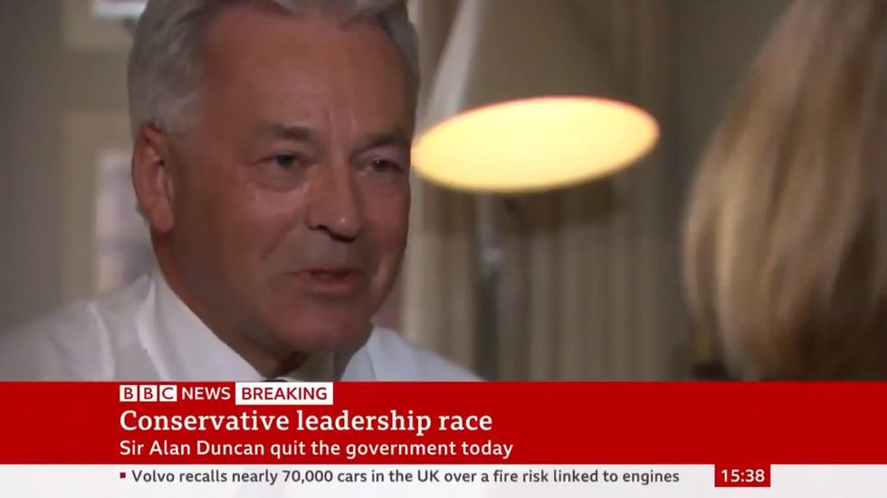 Alan Duncan says he resigned to try to force a Commons debate on whether MPs support a Johnson government