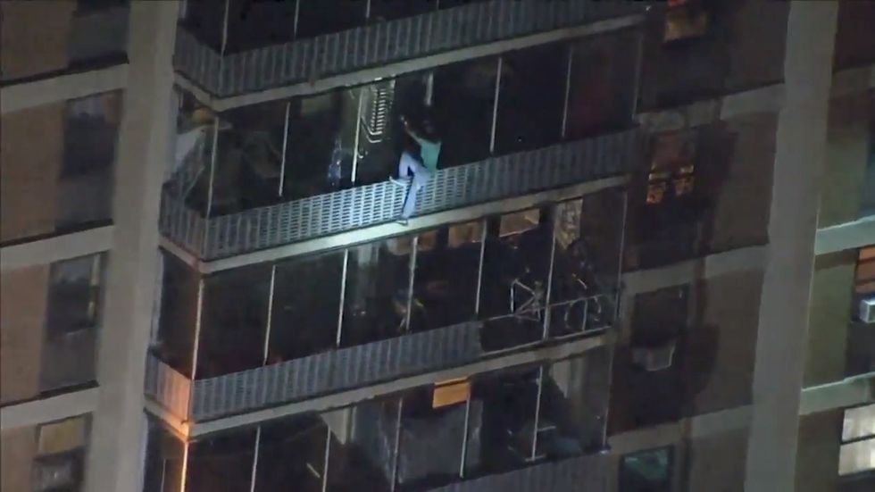 Man scales 19-storey building after fire in Philadelphia