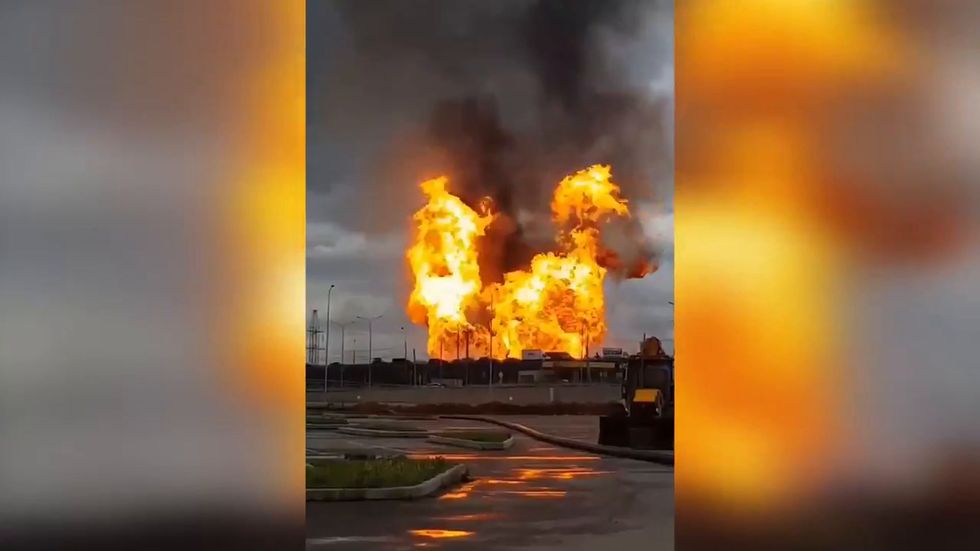 Huge fire erupts at power station near Moscow