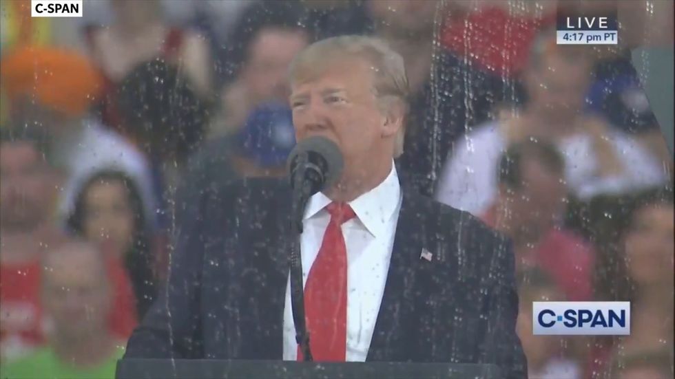 Trump claims that American troops 'took over airports' during the Revolutionary War