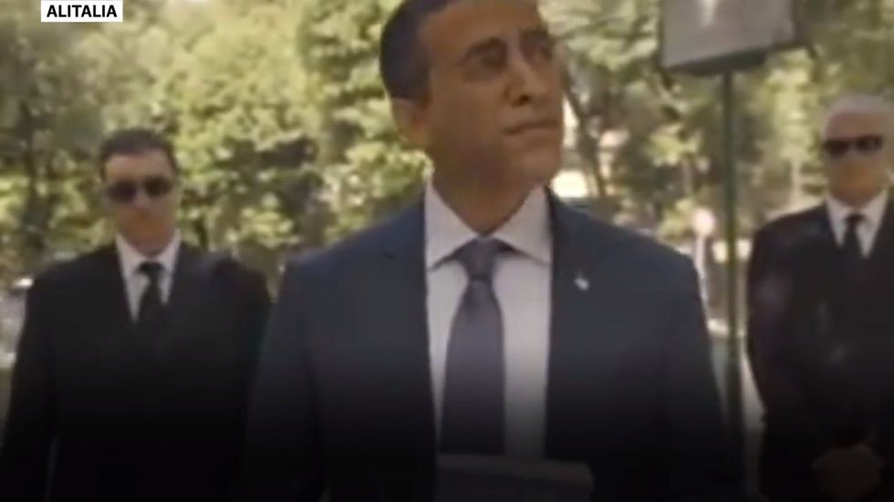 Italian airline apologises for video with actor in blackface playing Obama