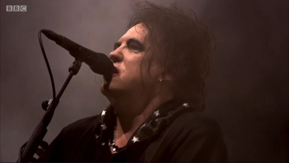 The Cure perform Friday I'm In Love at Glastonbury