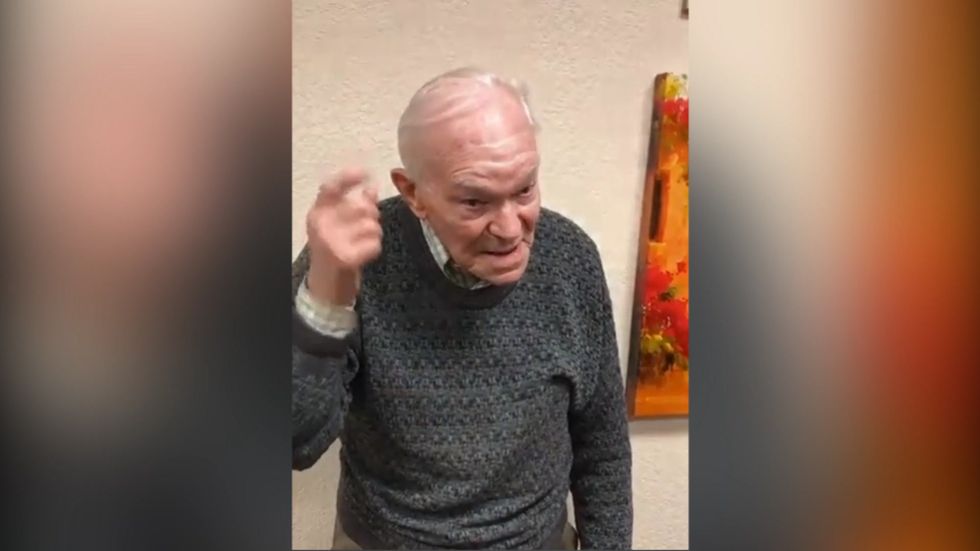 97-year-old Jerry Rosenblum predicts Alexandria Ocasio-Cortez will be president in song