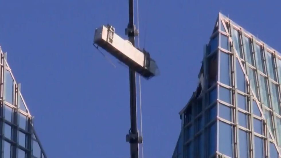 Workers stuck on elevated platform in Oklahoma