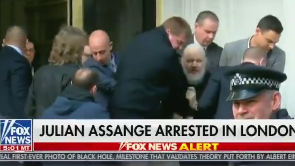 Fox News correspondent Greg Palkot deadnames Chelsea Manning during Julian Assange report 