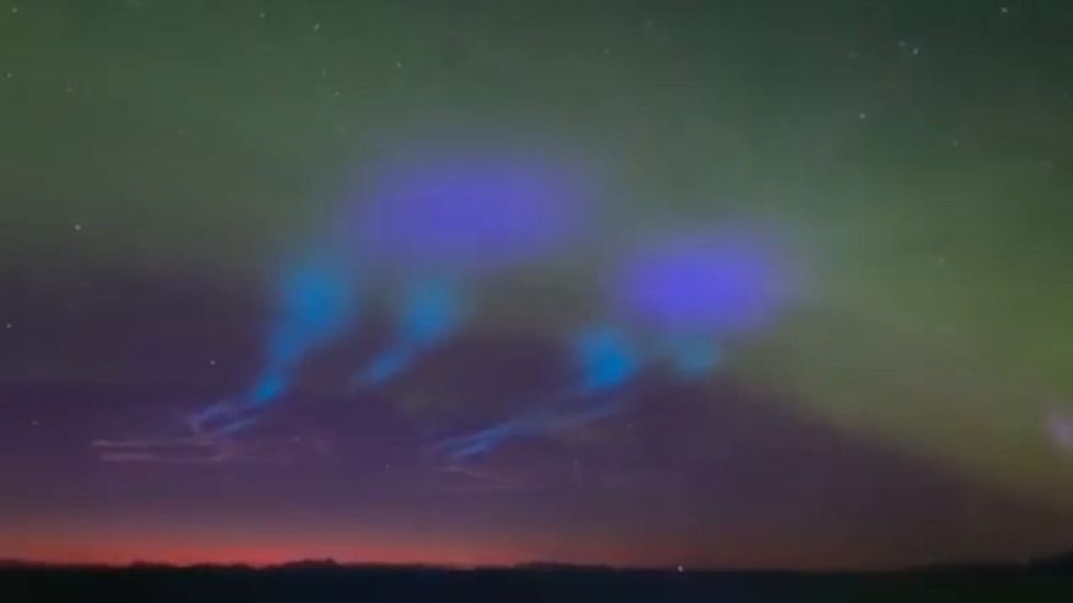 Timelapse captures strange blue lights over Arctic Circle
