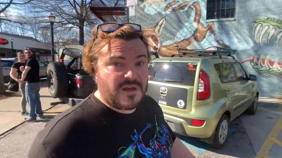 Man gets distracted by Jack Black